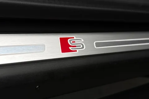  Audi Q7 3.0 TDI V6 Black Edition Tiptronic quattro Euro 6 (s/s) 5dr Thumbnail #31