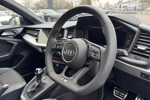  Audi A1 1.0 TFSI 30 Black Edition Sportback S Tronic Euro 6 (s/s) 5dr Thumbnail #44