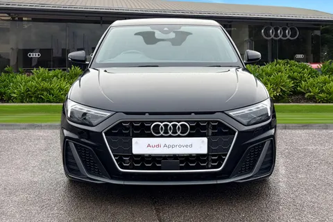 6 of 52 for Audi A1 S line 30 TFSI 116 PS 6-speed