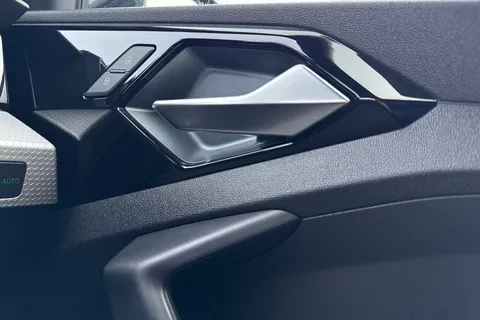 21 of 52 for Audi A1 S line 30 TFSI 116 PS 6-speed