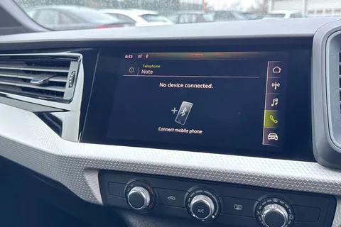 35 of 52 for Audi A1 S line 30 TFSI 116 PS 6-speed