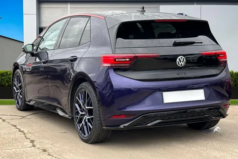 Volkswagen ID.3 79kWh GTX Fire & Ice Auto 5dr Thumbnail #3