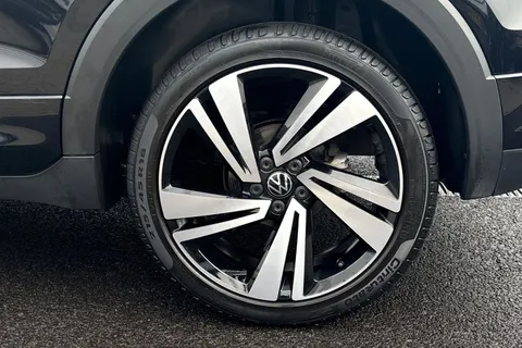 10 of 47 for VOLKSWAGEN T-CROSS 1.0 TSI 110 R-Line 5dr DSG