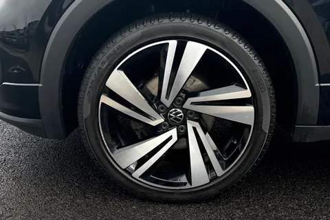 13 of 47 for VOLKSWAGEN T-CROSS 1.0 TSI 110 R-Line 5dr DSG