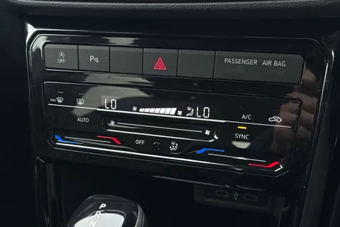 22 of 47 for VOLKSWAGEN T-CROSS 1.0 TSI 110 R-Line 5dr DSG