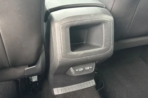 29 of 47 for VOLKSWAGEN T-CROSS 1.0 TSI 110 R-Line 5dr DSG