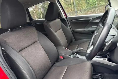 23 of 50 for Honda Jazz 1.3 EX Navi 5dr CVT