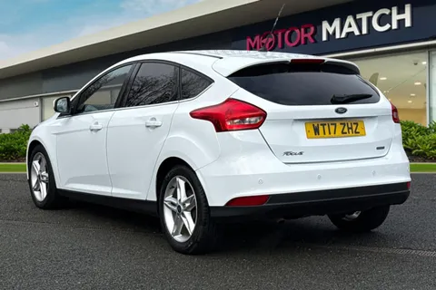 WT17ZHZ Ford Focus 1.0T EcoBoost Titanium Euro 6 (s/s) 5dr Thumbnail #3