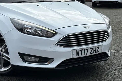 WT17ZHZ Ford Focus 1.0T EcoBoost Titanium Euro 6 (s/s) 5dr Thumbnail #10