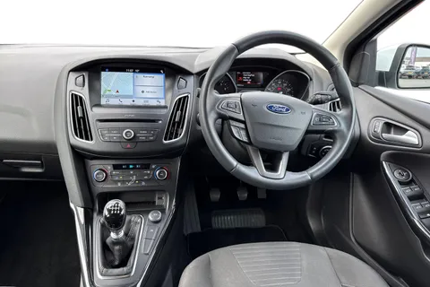 WT17ZHZ Ford Focus 1.0T EcoBoost Titanium Euro 6 (s/s) 5dr Thumbnail #19