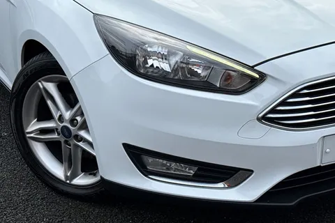 WT17ZHZ Ford Focus 1.0T EcoBoost Titanium Euro 6 (s/s) 5dr Thumbnail #26