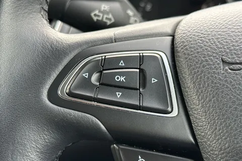 WT17ZHZ Ford Focus 1.0T EcoBoost Titanium Euro 6 (s/s) 5dr Thumbnail #36