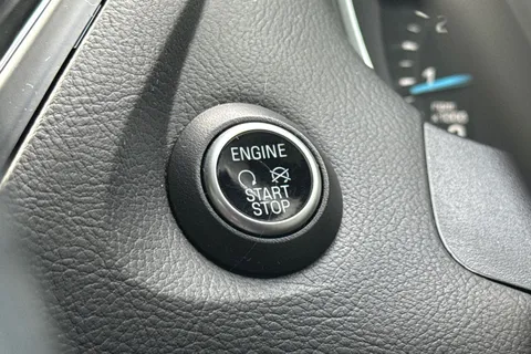 WT17ZHZ Ford Focus 1.0T EcoBoost Titanium Euro 6 (s/s) 5dr Thumbnail #40