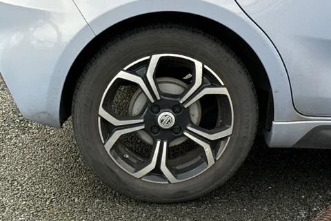 ML22HHB MG Mg3 1.5 VTi-TECH Exclusive Nav Euro 6 (s/s) 5dr Thumbnail #14