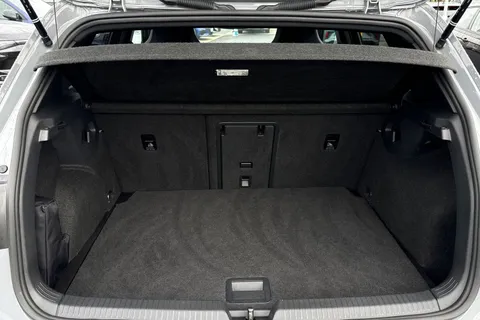 DE72RCU Volkswagen Golf 2.0 TDI 150 R-Line 5dr DSG Thumbnail #8