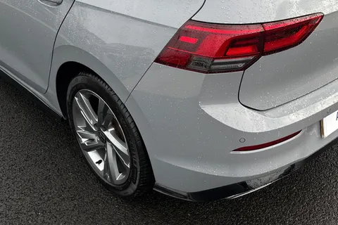 DE72RCU Volkswagen Golf 2.0 TDI 150 R-Line 5dr DSG Thumbnail #9