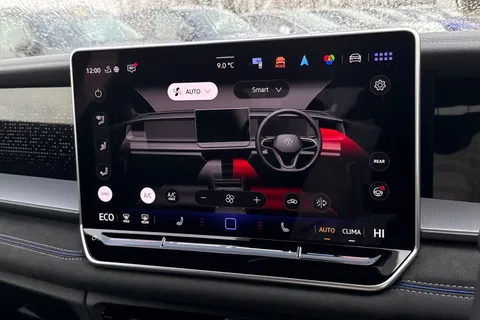 MV75UKX Volkswagen Tayron 1.5 TSI eHybrid 272 R-Line 5dr DSG **BLACK STYLE PACK, COMFORT PACK** Thumbnail #22