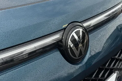 MV75UKX Volkswagen Tayron 1.5 TSI eHybrid 272 R-Line 5dr DSG **BLACK STYLE PACK, COMFORT PACK** Thumbnail #28