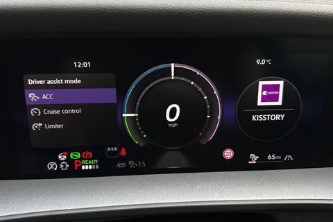 MV75UKX Volkswagen Tayron 1.5 TSI eHybrid 272 R-Line 5dr DSG **BLACK STYLE PACK, COMFORT PACK** Thumbnail #37