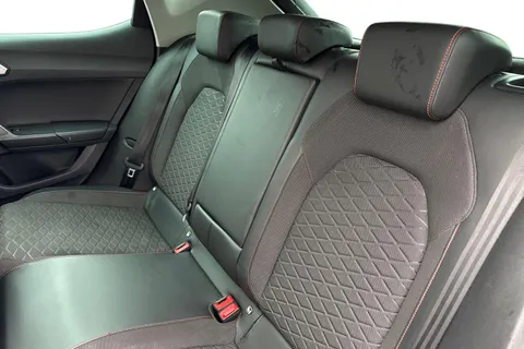 18 of 50 for SEAT LEON 1.5 eTSI 150 FR 5dr DSG