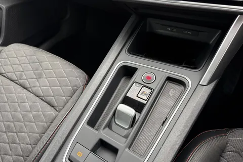 22 of 50 for SEAT LEON 1.5 eTSI 150 FR 5dr DSG