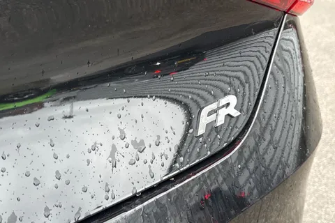 28 of 50 for SEAT LEON 1.5 eTSI 150 FR 5dr DSG