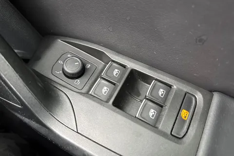 39 of 50 for SEAT LEON 1.5 eTSI 150 FR 5dr DSG