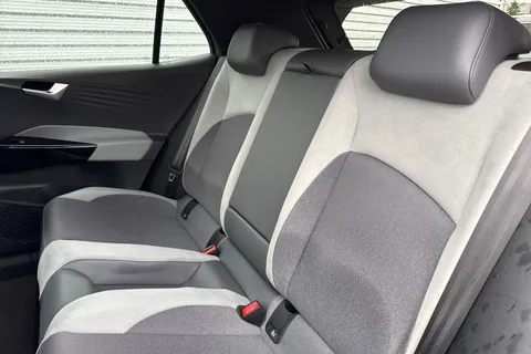 19 of 56 for Volkswagen ID.3 Pro S 77kWh Tour Auto 5dr
