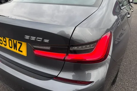 NA69OWZ BMW 3 Series 2.0 330e 12kWh M Sport Auto Euro 6 (s/s) 4dr Thumbnail #9