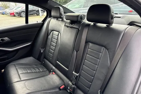 NA69OWZ BMW 3 Series 2.0 330e 12kWh M Sport Auto Euro 6 (s/s) 4dr Thumbnail #20