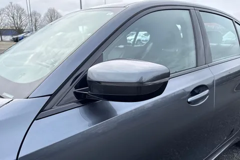 NA69OWZ BMW 3 Series 2.0 330e 12kWh M Sport Auto Euro 6 (s/s) 4dr Thumbnail #30