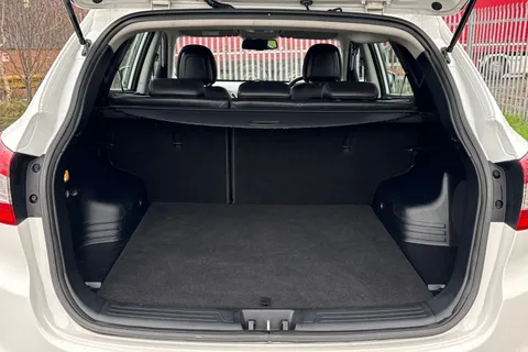 7 of 43 for Hyundai Ix35 2.0 CRDi SE 4WD Euro 5 5dr (Nav)