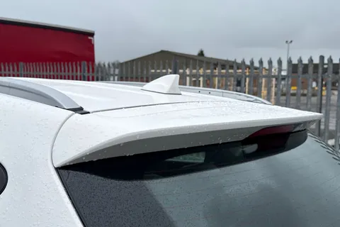 26 of 43 for Hyundai Ix35 2.0 CRDi SE 4WD Euro 5 5dr (Nav)