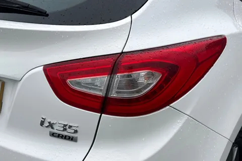 28 of 43 for Hyundai Ix35 2.0 CRDi SE 4WD Euro 5 5dr (Nav)