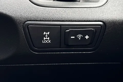 36 of 43 for Hyundai Ix35 2.0 CRDi SE 4WD Euro 5 5dr (Nav)