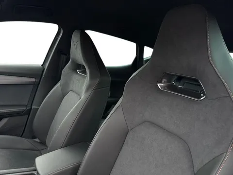 MF75LSL CUPRA Formentor 1.5 eHybrid 204 V2 5dr DSG **DELIVERY MILEAGE** Thumbnail #11