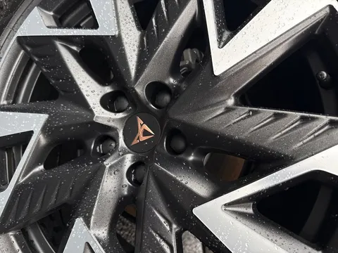 MF75LSL CUPRA Formentor 1.5 eHybrid 204 V2 5dr DSG **DELIVERY MILEAGE** Thumbnail #28