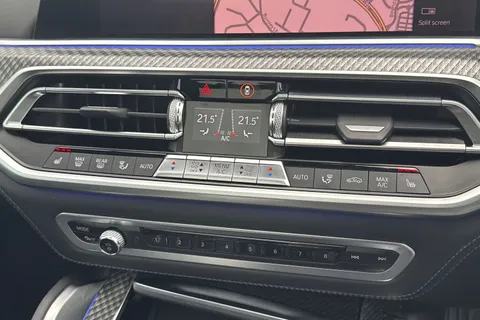 DY71UYB BMW X6 M 4.4i V8 Competition Auto xDrive Euro 6 (s/s) 5dr Thumbnail #23