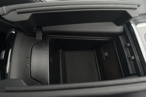 DY71UYB BMW X6 M 4.4i V8 Competition Auto xDrive Euro 6 (s/s) 5dr Thumbnail #47