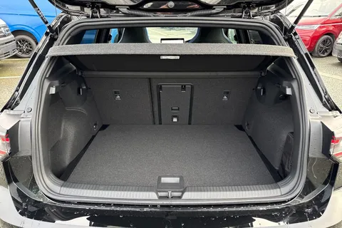 CY75AKO Volkswagen Golf 2.0 TSI 333 R Black Edition 4M 5dr DSG⭐Leather, Sunroof, DCC, Carbon dash⭐ Thumbnail #7