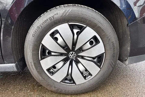 CX74VKK Volkswagen Id. Buzz Cargo Pro 79kWh Commerce Auto 5dr Thumbnail #11