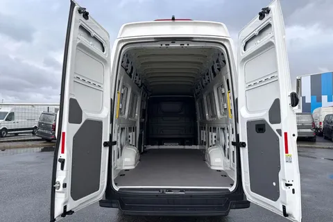 DH75HPE Volkswagen Crafter CR35 Panel van Commerce Plus XLWB 177 PS 2.0 TDI 6sp Man FWD - Super High R Thumbnail #7