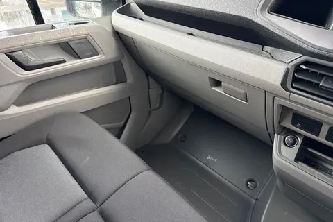 DH75HPE Volkswagen Crafter CR35 Panel van Commerce Plus XLWB 177 PS 2.0 TDI 6sp Man FWD - Super High R Thumbnail #20