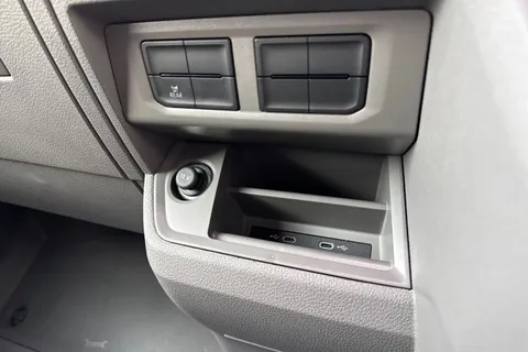 DH75HPE Volkswagen Crafter CR35 Panel van Commerce Plus XLWB 177 PS 2.0 TDI 6sp Man FWD - Super High R Thumbnail #37