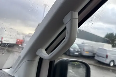 DH75HPE Volkswagen Crafter CR35 Panel van Commerce Plus XLWB 177 PS 2.0 TDI 6sp Man FWD - Super High R Thumbnail #41