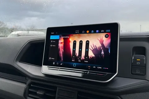 DH75HPE Volkswagen Crafter CR35 Panel van Commerce Plus XLWB 177 PS 2.0 TDI 6sp Man FWD - Super High R Thumbnail #58