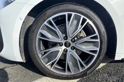 PX75KHV Audi A5 Avant S line TFSI 150 PS S tronic Thumbnail #9