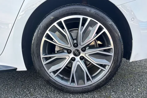 PX75KHV Audi A5 Avant S line TFSI 150 PS S tronic Thumbnail #10