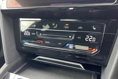 KR24YZL Volkswagen Arteon R 2.0 TSI 320PS 7-speed DSG 4Motion 5 Door Thumbnail #20