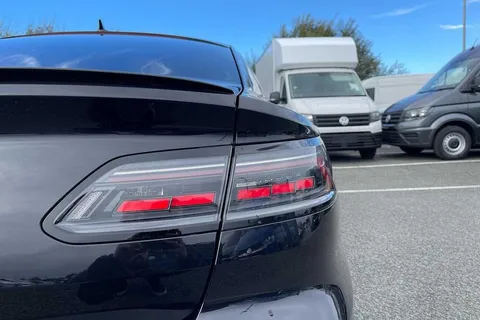 KR24YZL Volkswagen Arteon R 2.0 TSI 320PS 7-speed DSG 4Motion 5 Door Thumbnail #27